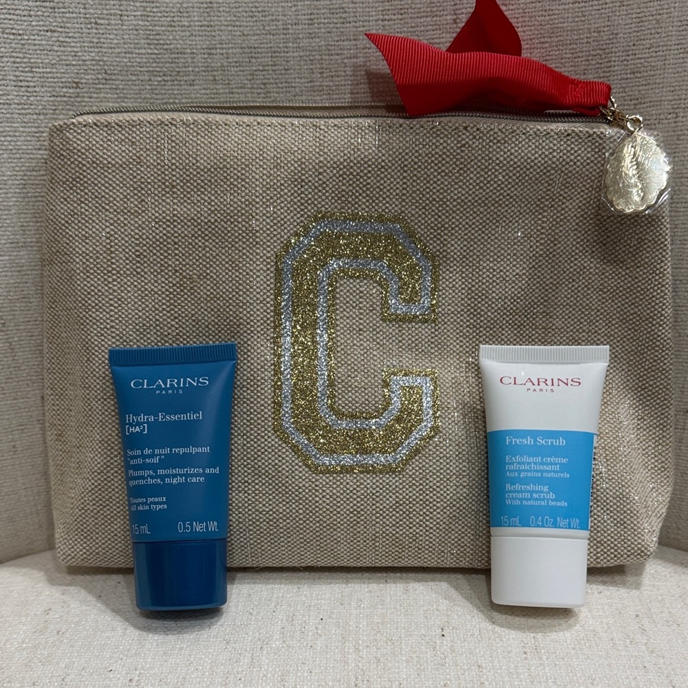 Clarins Hydra-Essentiel Blue and Fresh Scrub White Set